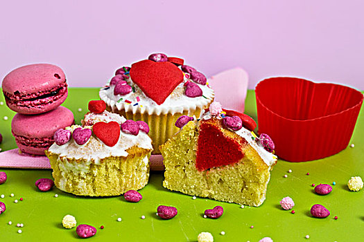 心形,杯形蛋糕,草莓,蛋白杏仁饼干