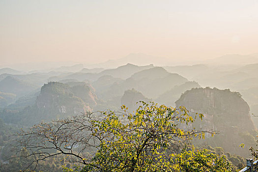 山,丹霞,河流,蓝天,黄昏,大气,山脉,驴友,旅行,地质公园,丹霞地貌,灌木,树,草,水潭,素材,平面设计