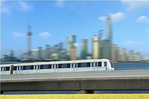 上海运行中的轨道交通列车