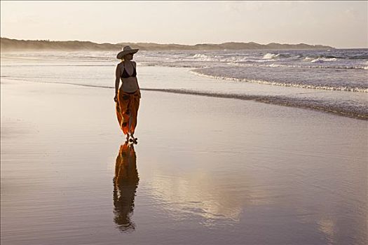 女青年,海滩,靠近,南方,莫桑比克