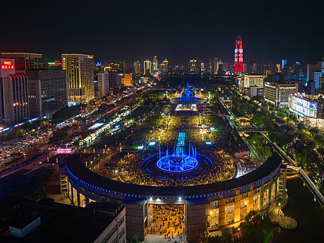 济南泉城广场国庆节夜景