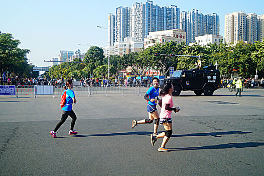 深圳宝安马拉松比赛实拍