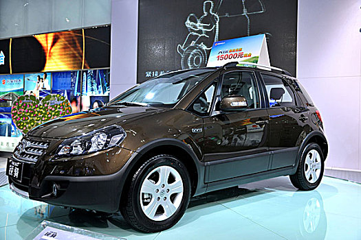 2012年度重庆国际汽车展上展示的铃木轿车