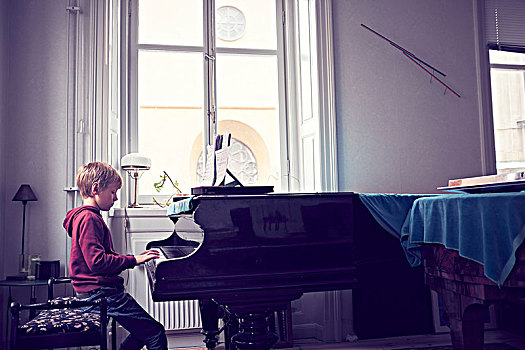 男孩,演奏,钢琴,客厅