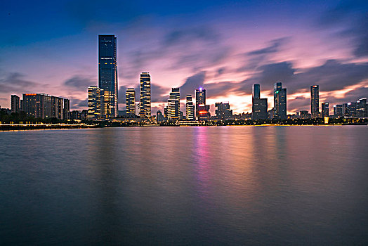 中国广东深圳南山后海湾都市夜景