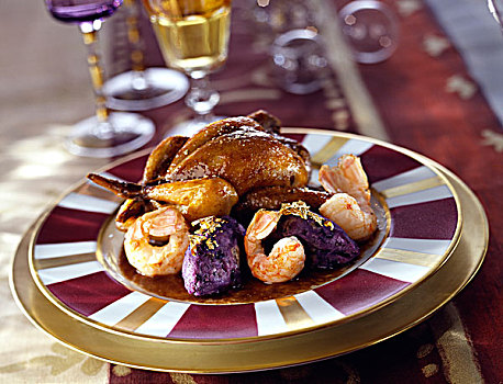 鹌鹑,都柏林海湾虾,紫色马铃薯,土豆泥