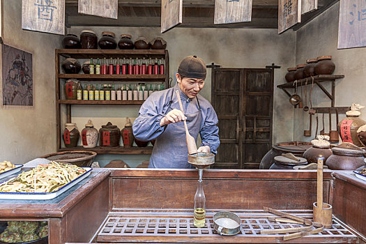 上海车墩影视城内的老上海食品店