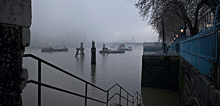 泰晤士河,伦敦,雾