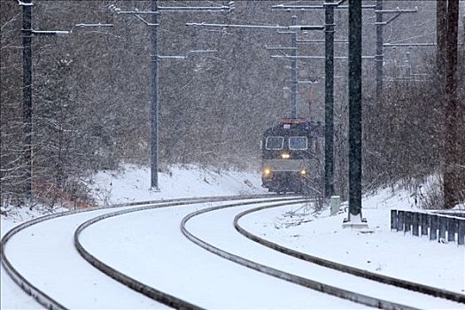 列车,接近,火车站,暴风雪