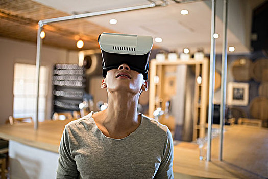 男人,虚拟现实,耳机,餐馆,微笑