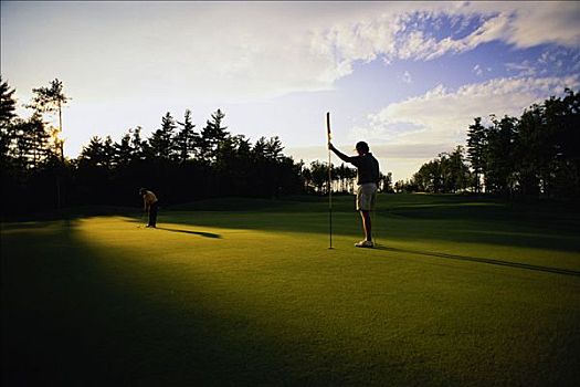 打高尔夫,穿戴,绿色,贝尔格莱德湖区,缅因,美国