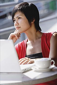 女人,咖啡,笔记本电脑
