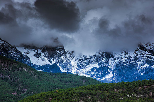 玉龙雪山