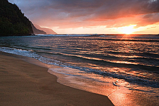 日落,上方,海滩,边缘,悬崖,巴利,考艾岛,夏威夷,美国