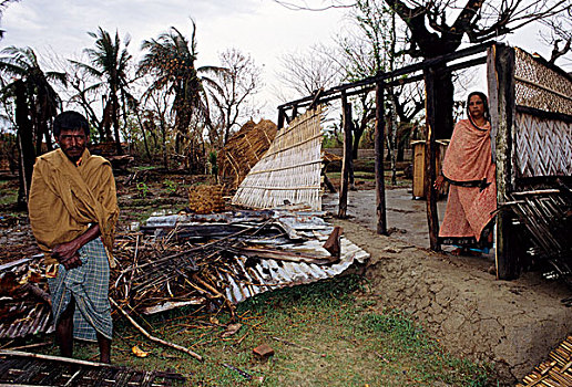 气旋,家庭,孟加拉,一个,热带,纪录,击打,地区,夜晚,四月