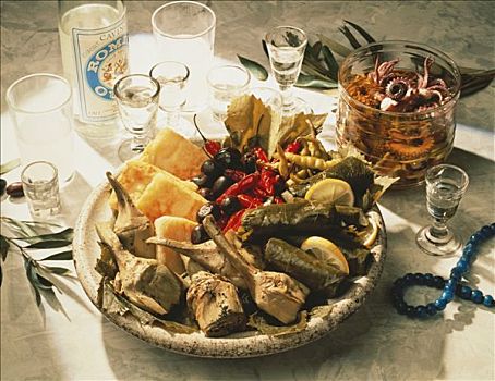 几个,希腊,开胃食品,盘子,碗,腌制,鱿鱼,瓶子