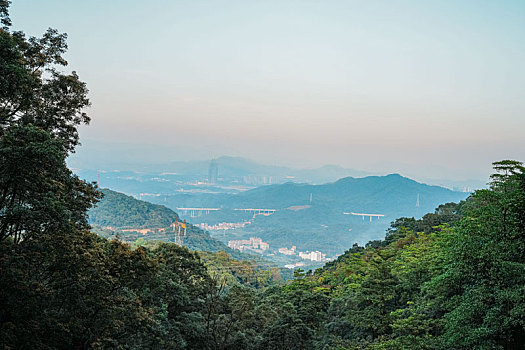 初冬12月登高羊城广州帽峰山沿途美景