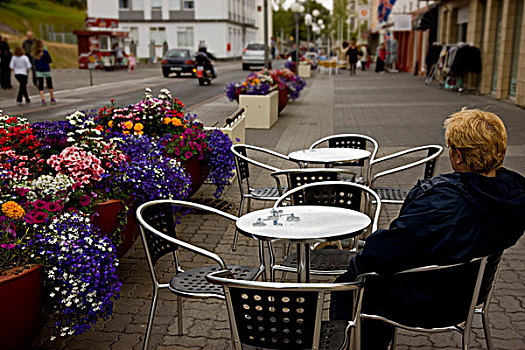 冰岛,商务区,女人,坐,桌子