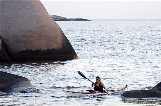 女人,独木舟,挨着,悬崖,瑞典