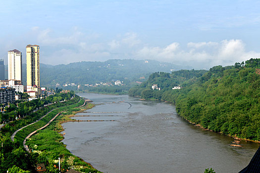 贵州赤水,赤水河绕过城市