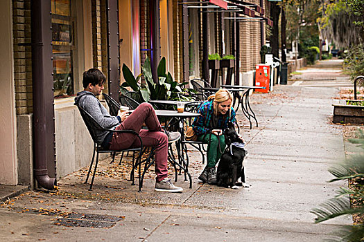 情侣,狗,咖啡,街边咖啡厅,乔治亚,美国