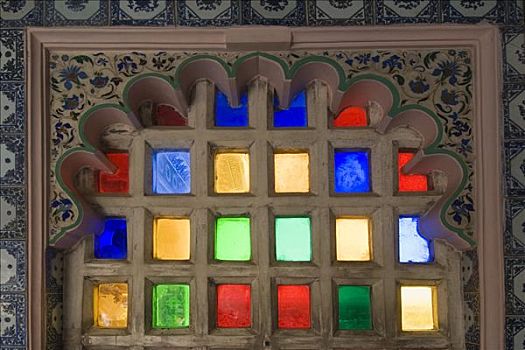 有色玻璃,窗户,城市宫殿,乌代浦尔,拉贾斯坦邦,印度,南亚