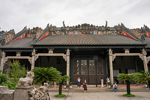 羊城广州阴天的陈家祠古建筑群特写