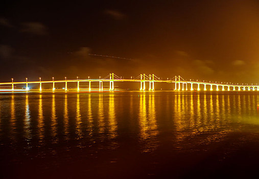 澳门夜桥