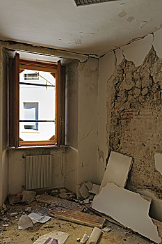 损坏,办公室,不宜居住,建筑,毁坏,地震,四月,2009年,区域,意大利,欧洲