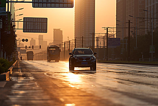 夕阳马路