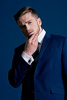 男人,蓝色,套装,胡须,袖口,蓝色背景