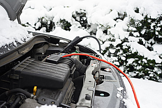 线,汽车,电池,雪中