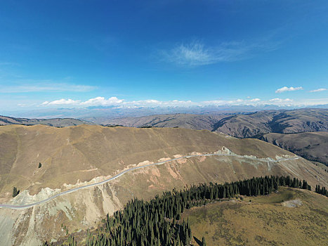 中国新疆g217国道独库公路秋季景观