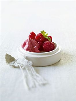 树莓冰淇淋,清新,树莓