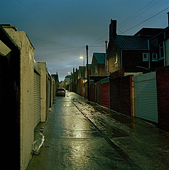 背影,小路,夜晚,雨,后面,郊区,房子,惠特利港,新堡,英国