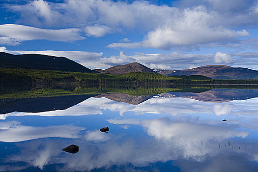苏格兰,高地,湖,云,树林,山峦,反射,安静,水,凯恩戈姆国家公园