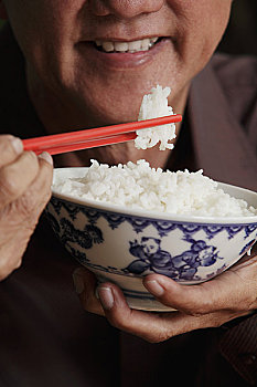 局部,成熟,男人,拿着,筷子,碗,米饭