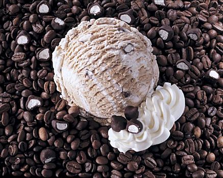 舀具,卡布奇诺,冰淇淋,巧克力屑,泡沫奶油,床,咖啡豆