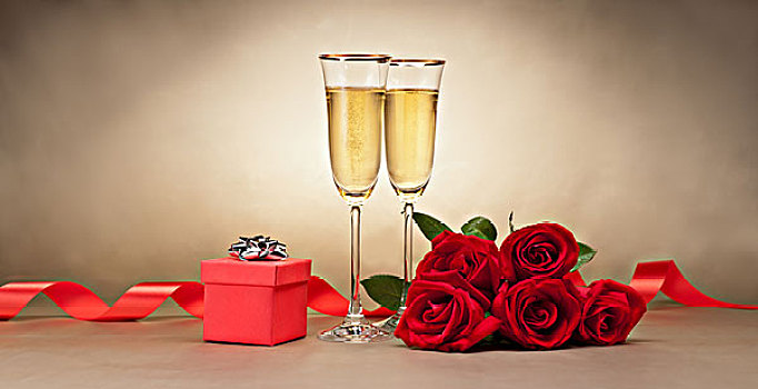 香槟酒杯,礼物,玫瑰