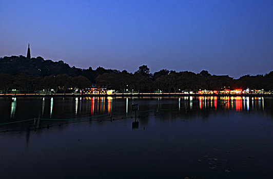 杭州北山路夜景
