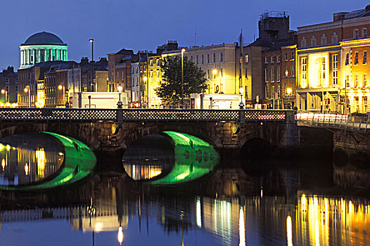 天际线,夜晚,利菲河,左边,四个,光亮,都柏林,爱尔兰,欧洲