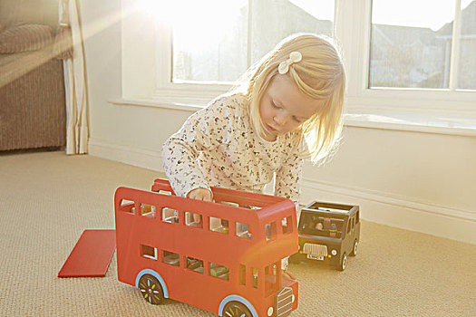 女孩,玩,玩具,巴士,地板