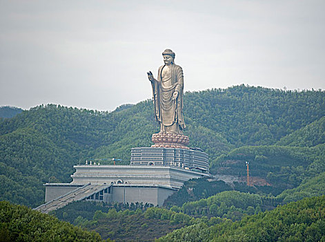 世界上最高的佛教造像,中原大佛