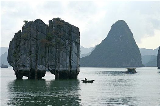 石灰石,独块巨石,岛屿,下龙湾,越南