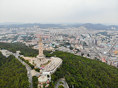 航拍辽宁大连旅顺口区白玉山景区白玉山塔