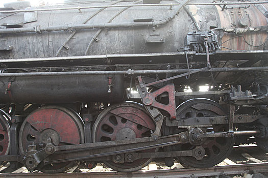 新疆哈密,三道岭煤矿最后一台蒸汽机车服役40年明日正式谢幕
