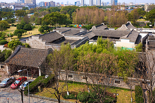 大门,全景