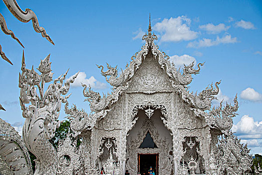 泰北清莱白庙又叫,龙昆寺,灵光寺或白龙寺,wat,rong,khun