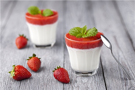 草莓,酸奶,甜点