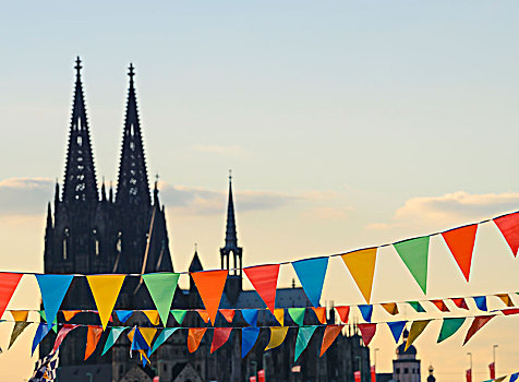 游乐园,正面,科隆大教堂,世界遗产,科隆,北莱茵威斯特伐利亚,德国,欧洲